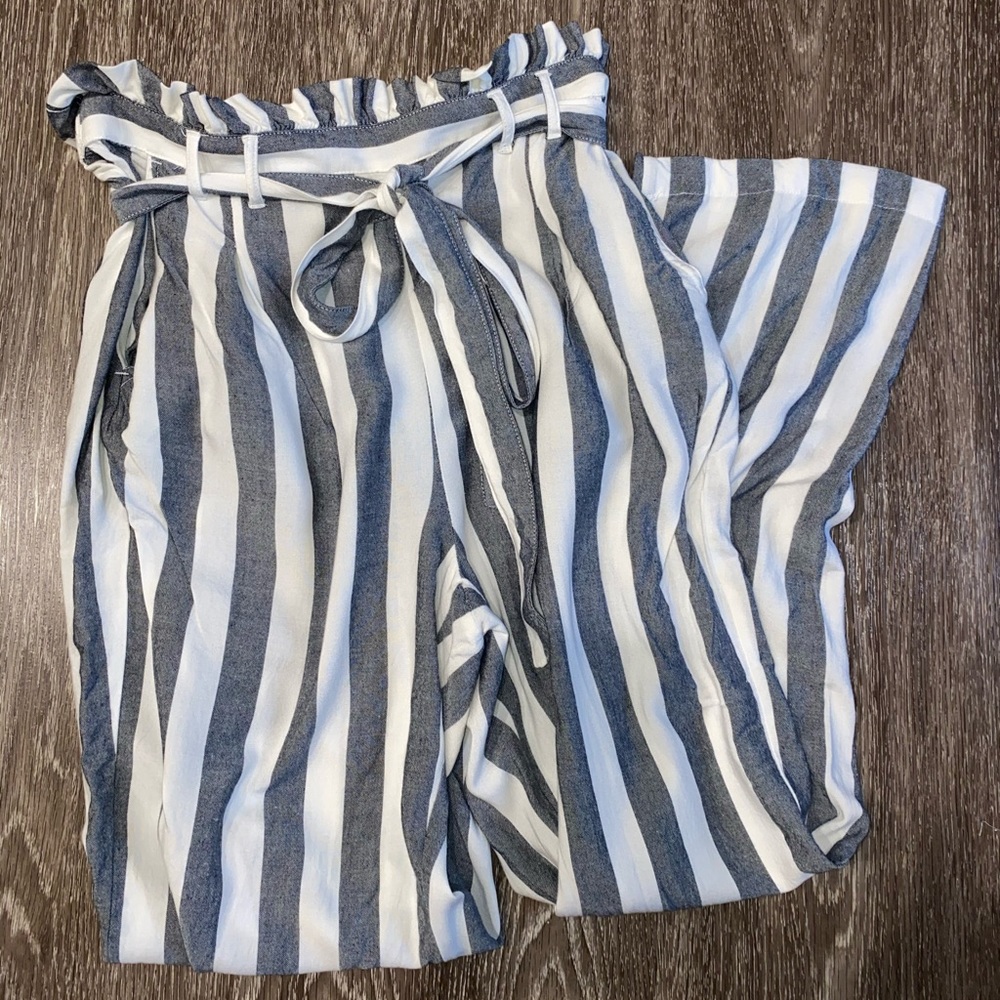 Super cute flows pants!